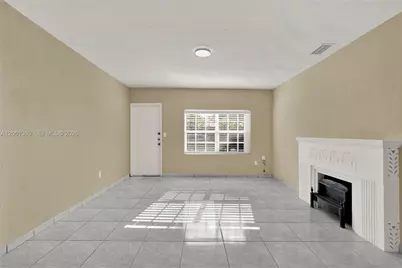 1015 Cortez St, Coral Gables, FL 33134 - Photo 20
