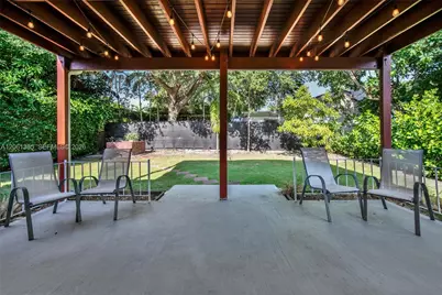 1015 Cortez St, Coral Gables, FL 33134 - Photo 36
