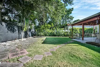 1015 Cortez St, Coral Gables, FL 33134 - Photo 42