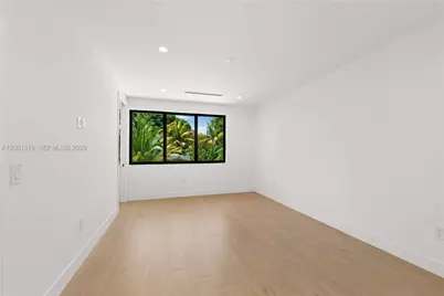 3352 SW 28th Ter, Miami, FL 33133 - Photo 22