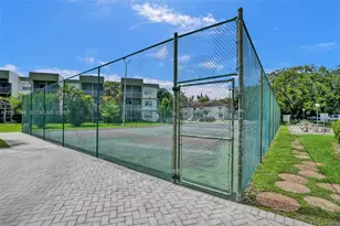 4235 N University Dr, Sunrise, FL 33351 - Photo 14