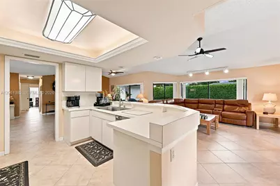 866 NW 110th Ave, Coral Springs, FL 33071 - Photo 12