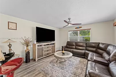 4044 Eastridge Cir, Deerfield Beach, FL 33064 - Photo 14