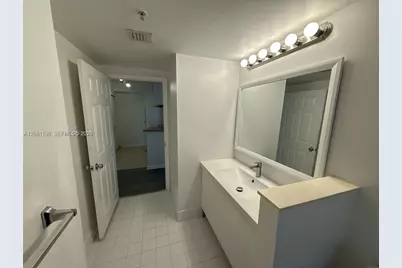 17100 N Bay Rd #1309, Sunny Isles Beach, FL 33160 - Photo 34