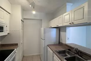 17100 N Bay Rd, Sunny Isles Beach, FL 33160 - Photo 26