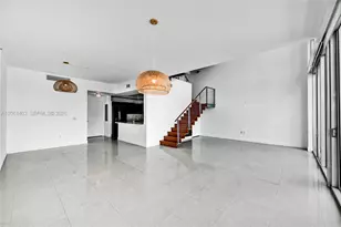 90 SW 3rd St, Miami, FL 33130 - Photo 4