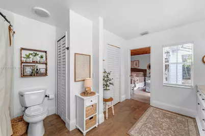 1050 NW 129th Ave, Miami, FL 33182 - Photo 20