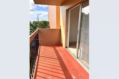 401 NW 72nd Ave #304B, Miami, FL 33126 - Photo 10