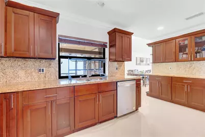2905 Begonia Way, Cooper City, FL 33026 - Photo 10