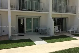 881 Ocean Dr, Key Biscayne, FL 33149 - Photo 2