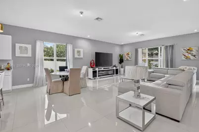 7631 Cavalia Dr, Davie, FL 33328 - Photo 22