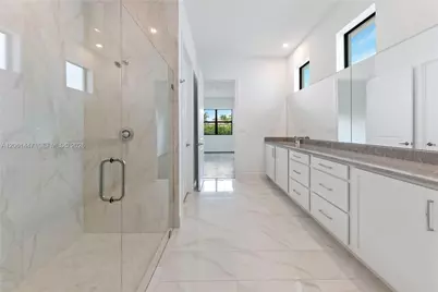 2671 NW 87th Ter, Cooper City, FL 33024 - Photo 10