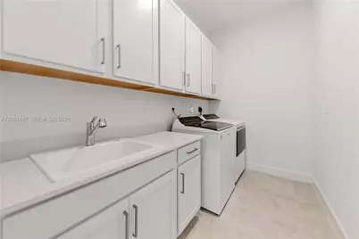 2671 NW 87th Ter, Cooper City, FL 33024 - Photo 14