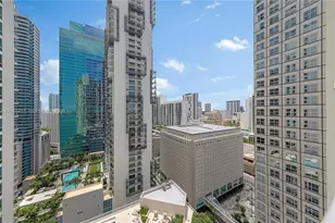 300 S Biscayne Blvd, Miami, FL 33131 - Photo 12