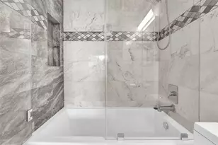 1460 Ocean Dr, Miami Beach, FL 33139 - Photo 24