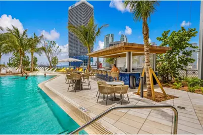 159 NE 6th St #1716, Miami, FL 33132 - Photo 4