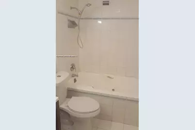 999 Brickell Bay Dr #1408, Miami, FL 33131 - Photo 10