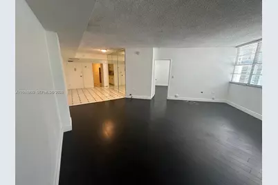 999 Brickell Bay Dr #1408, Miami, FL 33131 - Photo 6