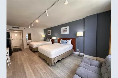 19201 Collins Ave #723, Sunny Isles Beach, FL 33160 - Photo 26