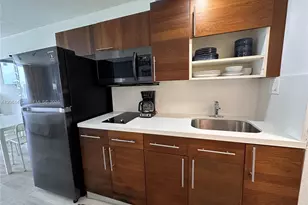 19201 Collins Ave, Sunny Isles Beach, FL 33160 - Photo 22