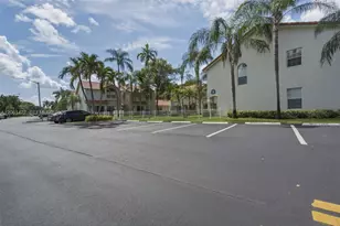 10805 NW 3rd Ct, Pembroke Pines, FL 33026 - Photo 26