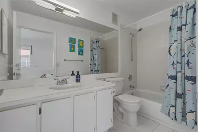 10805 NW 3rd Ct, Pembroke Pines, FL 33026 - Photo 20