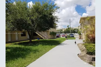 4450 SW 67 Ave #Y, Miami, FL 33155 - Photo 4