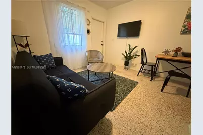 461 SW 6th St #5, Miami, FL 33130 - Photo 2
