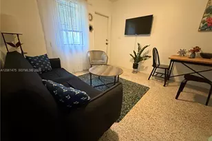 461 SW 6th St, Miami, FL 33130 - Photo 2