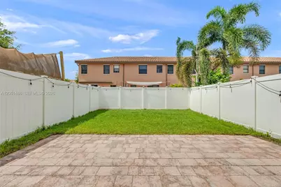 3353 W 90th St, Hialeah, FL 33018 - Photo 20