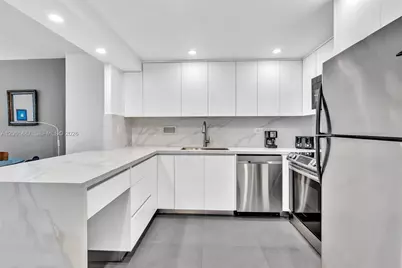 2301 E Collins Ave #1543, Miami Beach, FL 33139 - Photo 8