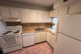 1665 Bay Rd, Miami Beach, FL 33139 - Photo 16