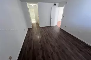 1665 Bay Rd, Miami Beach, FL 33139 - Photo 8