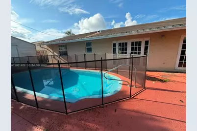 6645 Franklin St #1, Hollywood, FL 33024 - Photo 16