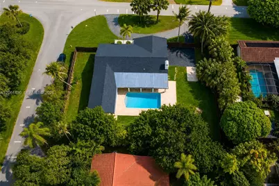 8601 SW 174th St, Palmetto Bay, FL 33157 - Photo 38