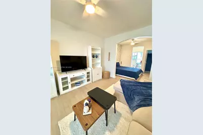 1561 Lenox Ave #6, Miami Beach, FL 33139 - Photo 4