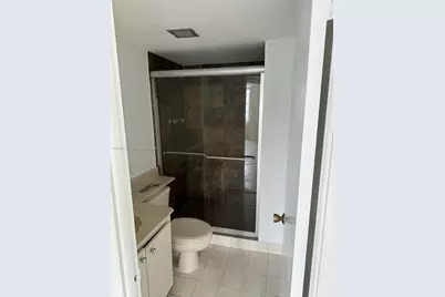 2851 NE 183rd St #1609E, Aventura, FL 33160 - Photo 4