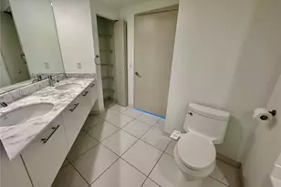 500 Brickell Ave, Miami, FL 33131 - Photo 14