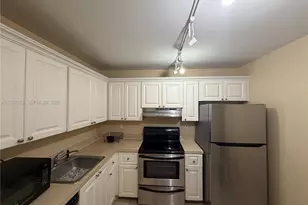 711 N Pine Island Rd, Plantation, FL 33324 - Photo 4