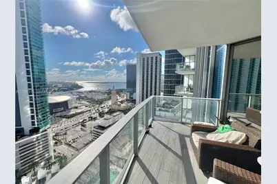 851 NE 1st Ave #2605, Miami, FL 33132 - Photo 2