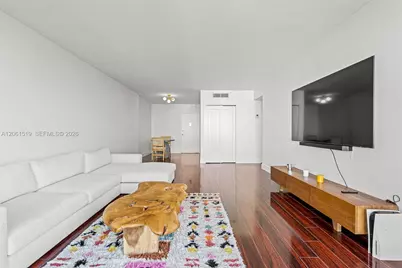 1000 West Ave #609, Miami Beach, FL 33139 - Photo 8