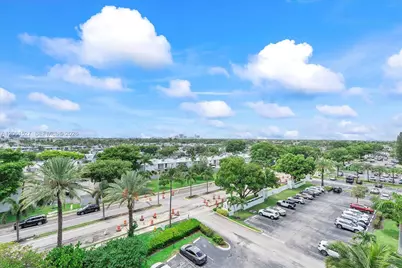 600 Parkview Dr #709, Hallandale Beach, FL 33009 - Photo 30