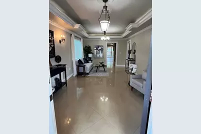 1029 SW 10th Ave, Miami, FL 33130 - Photo 4