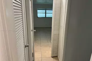 4730 NW 10th Ct, Plantation, FL 33313 - Photo 8