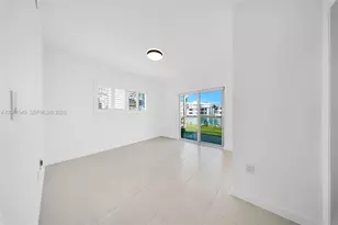 6905 Bay Dr, Miami Beach, FL 33141 - Photo 28