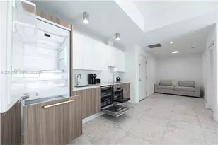 239 SW 9th St, Miami, FL 33130 - Photo 6