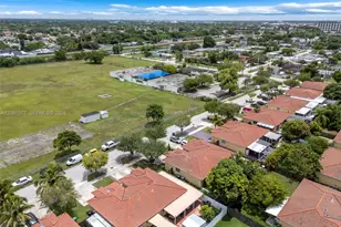 12260 SW 214th St, Miami, FL 33177 - Photo 10