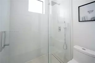 8995 NW 161st Terrace, Miami Lakes, FL 33018 - Photo 40