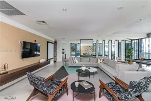 121 NE 34th St, Miami, FL 33137 - Photo 18