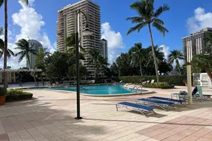 19390 Collins Ave, Sunny Isles Beach, FL 33160 - Photo 4